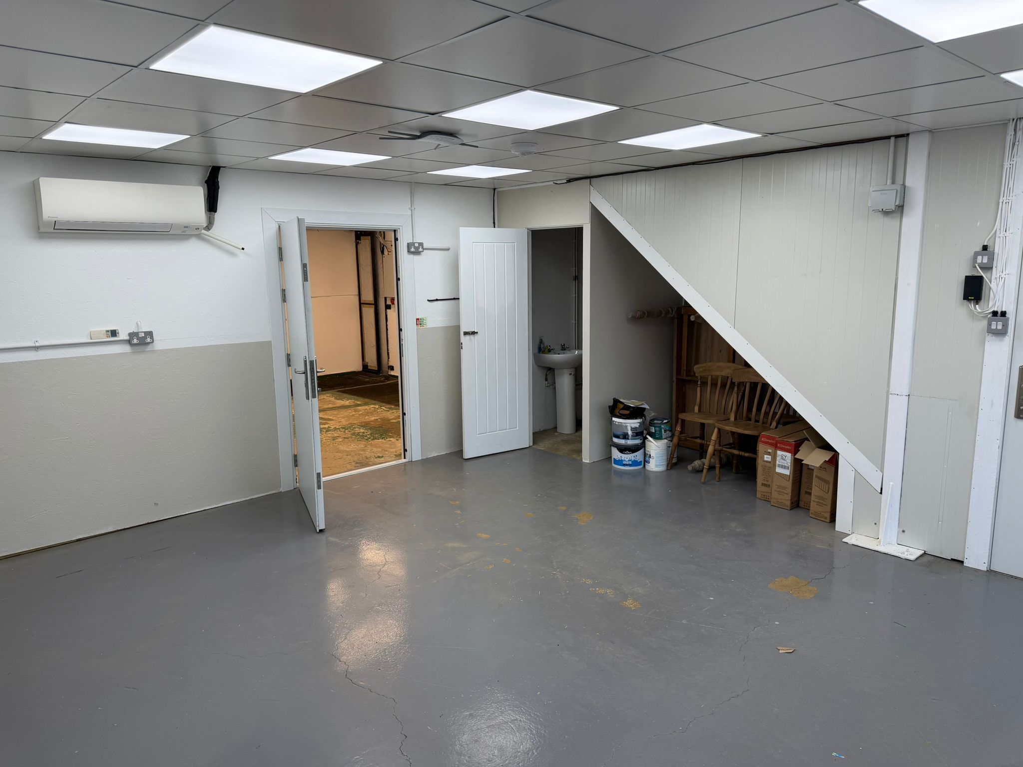 Industrial Unit in Bicester - photo 3
